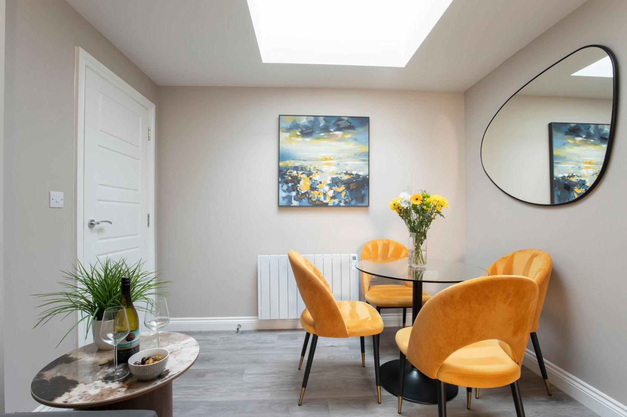 Elliot Oliver - Modern 2 Bedroom Town Centre Apartment Cheltenham Dış mekan fotoğraf